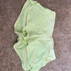 Lululemon shorts - Excellent condition size 6
